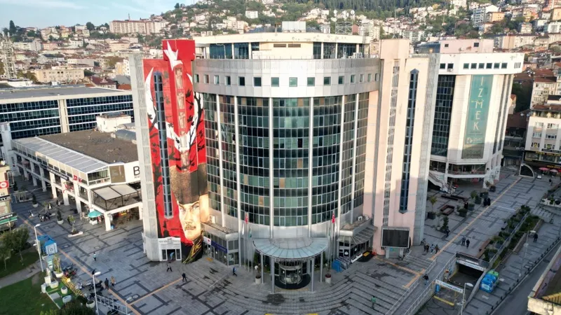 İzmit Belediyesi Vergi Ödemeleri İçin Hafta Sonu Hizmet Verecek