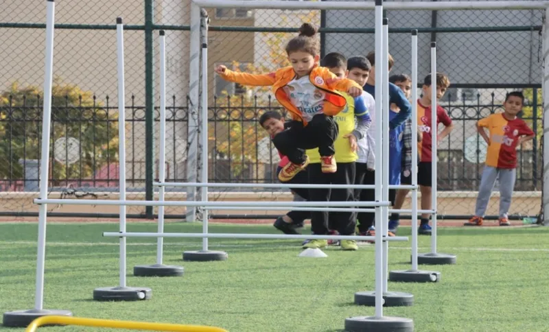 Karaköprü Belediyesi, 7-14 Yaş Grubuna Yönelik Ücretsiz Spor Kursları Düzenliyor