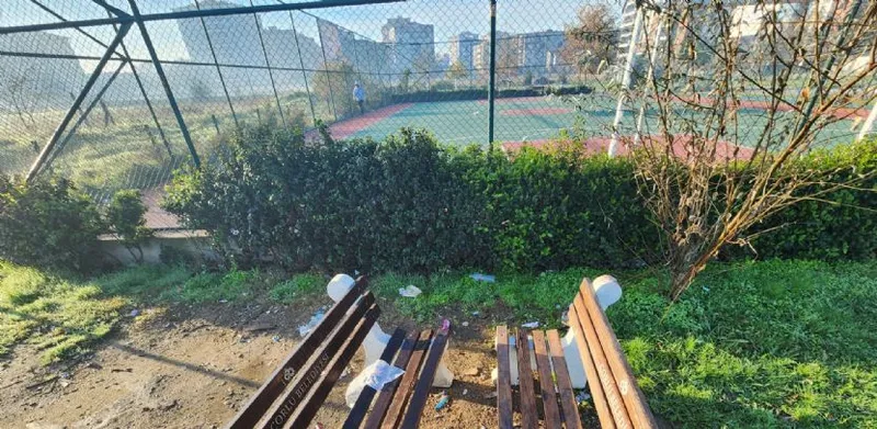 Çorlu Belediye Başkanı Sarıkurt, Parklardaki Tahribata Karşı Canlı Yayınla Vatandaşlara Seslendi