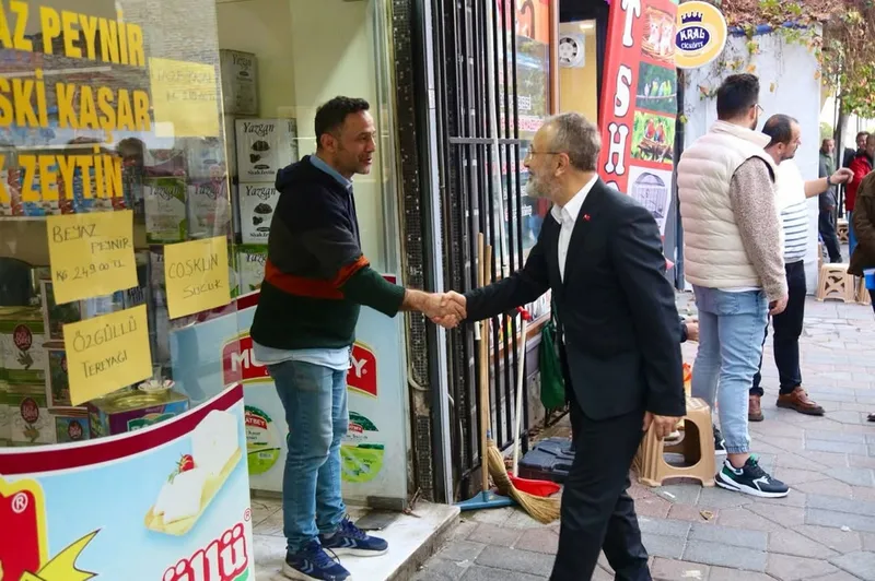 Eyüpsultan Belediye Başkanı Özmen, Rami Yeni Mahalle Esnafıyla Bir Araya Geldi