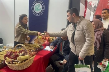 ESKİŞEHİR BÜYÜKŞEHİR STANDI BORNOVA’DA BÜYÜK İLGİ GÖRDÜ