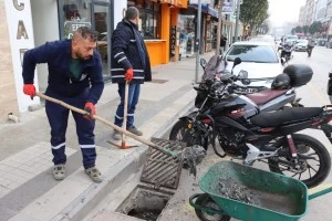 YALOVA BELEDİYESİ, MAZGAL TEMİZLİK ÇALIŞMALARINA HIZ VERDİ