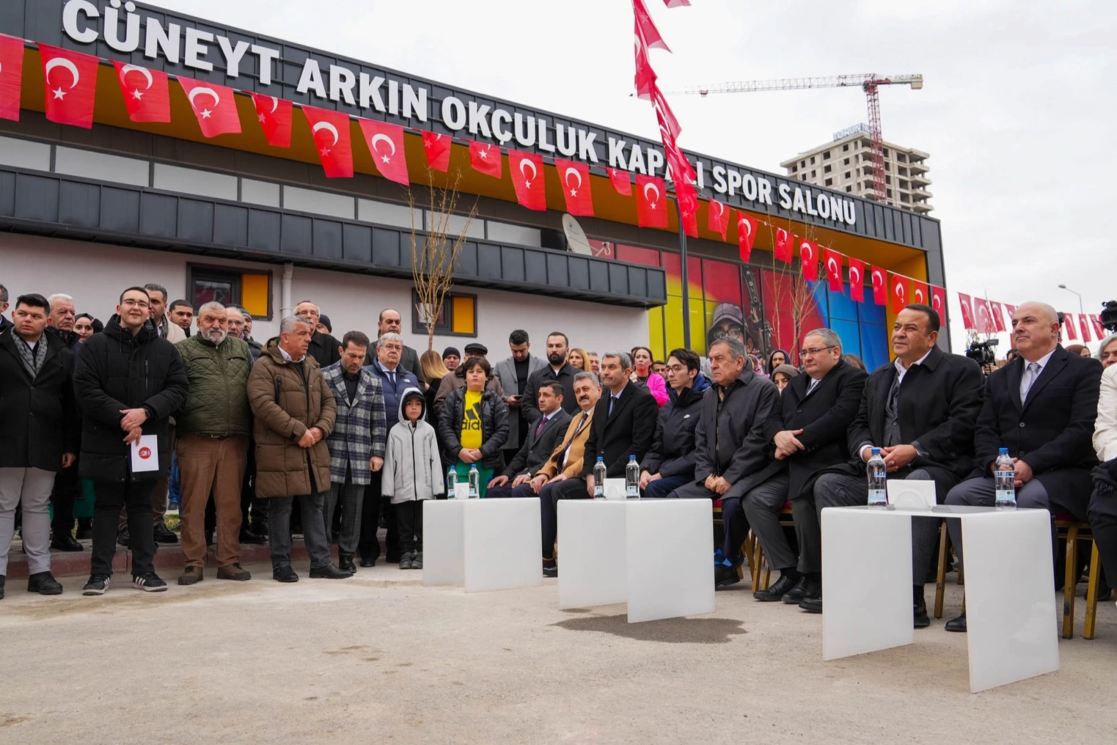 Ankara Keçiören yeni okçuluk salonu! İlk atış Mete Gazoz’dan!