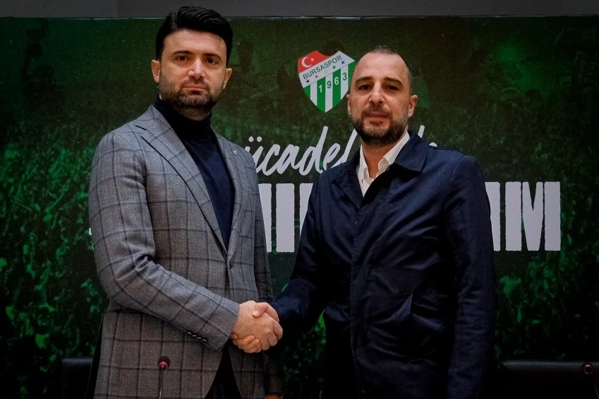 Bursaspor, Adem Çağlayan ile el sıkıştı!