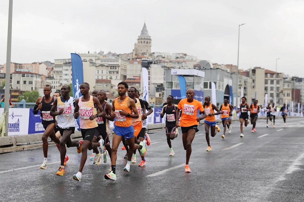 Şampiyon atletler yeniden İstanbul