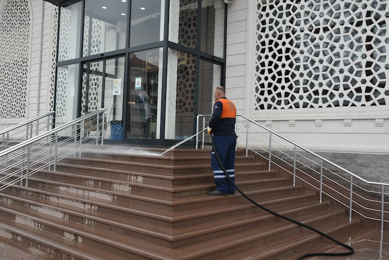 Pendik’te Camiler Ramazan Bayramı’na Hazır