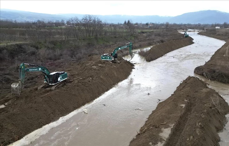 Kurşunlu Bölgesinde Dere Islah Çalışması Yapılıyor