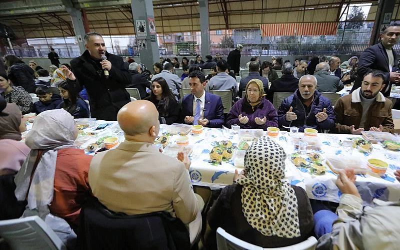 Bayraklı’da Ramazan bereketi