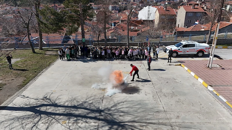 -100. YIL ORTAOKULU ÖĞRENCİLERİNE YANGIN EĞİTİMİ