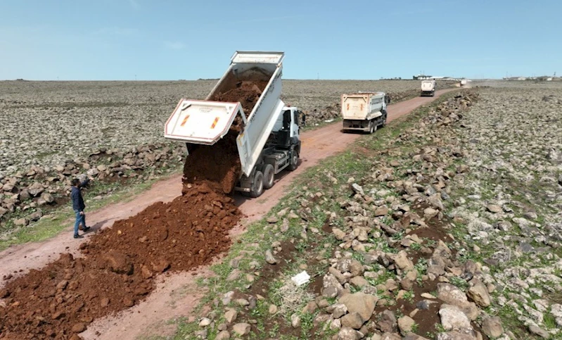 BÜYÜKŞEHİR EKİPLERİ’NDEN VİRANŞEHİR VE HİLVAN’DA YOL ATAĞI