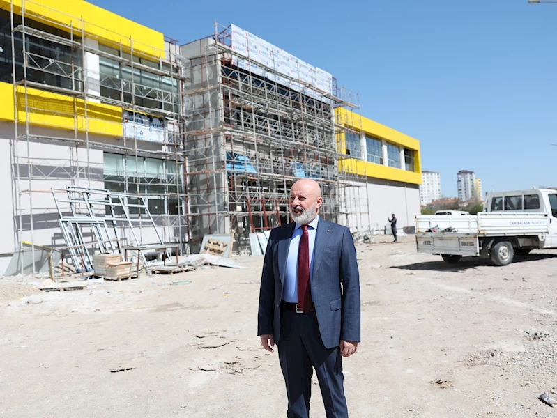 BAŞKAN ÇOLAKBAYRAKDAR, “YATIRIMLARLA KOCASİNAN’I GÜZELLEŞTİRİYOR, BÖLGEYİ ZENGİNLEŞTİRİYORUZ”