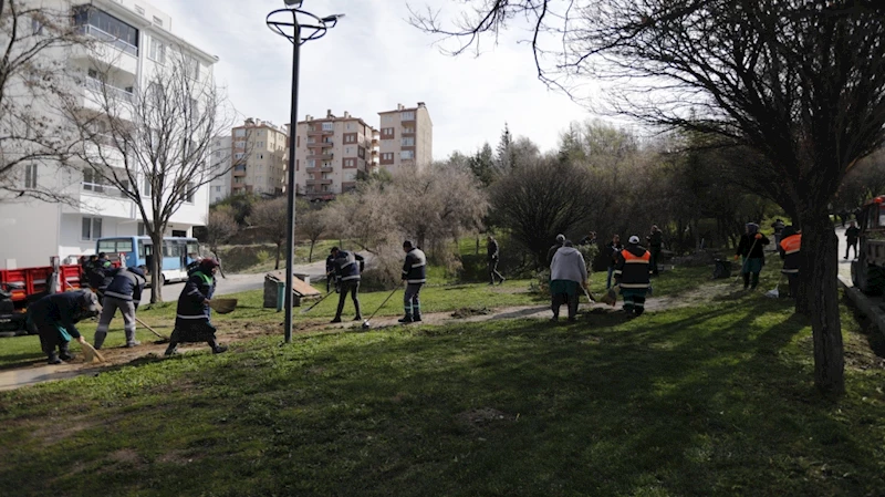 Fatih Sultan Mehmet Mahallesi’nde Detaylı Temizlik Çalışması