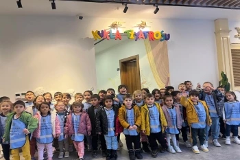 MİNİKLER “BEN DE UÇABİLİRİM” ÇOCUK OYUNUNDA BULUŞTU