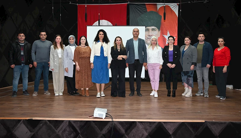 Kurs öğrencilerine seminer