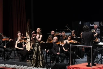 “SENFONİK ZAMANSIZ ŞARKILAR KONSERİ” BÜYÜK İLGİ GÖRDÜ