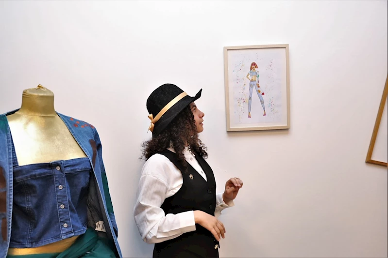 OTİZMLİ MİRAL’DEN İLHAM VEREN SERGİ