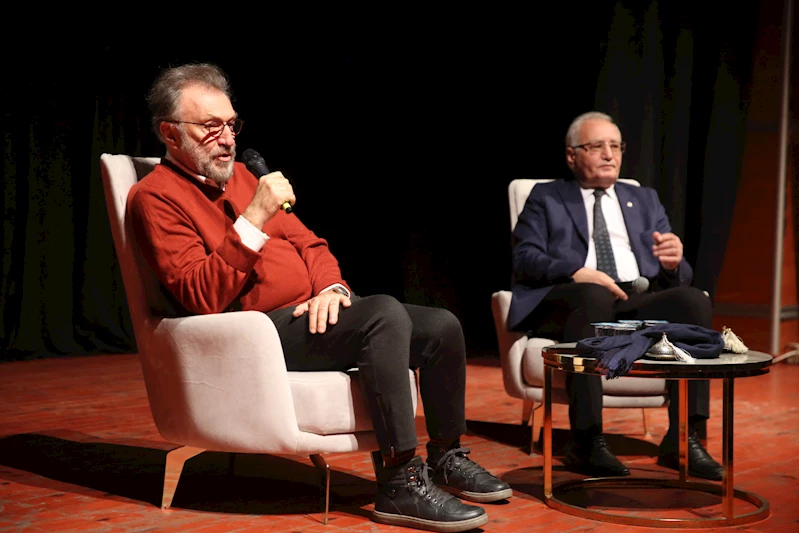 Başarılı oyuncu Tamer Levent Göktürklü sanatseverlerle buluştu