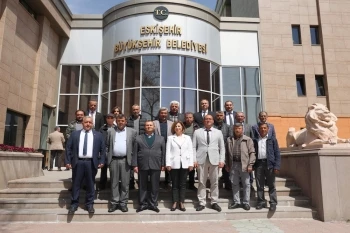 BAŞKAN ÜNLÜCE HAN MAHALLE MUHTARLARIYLA BULUŞTU