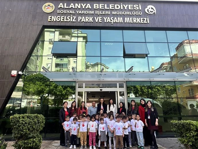 ALANYA BELEDİYESİ HANİFE CEBECİ KREŞ VE ÇOCUK AKADEMİSİ’NDEN ENGELLİ FARKINDALIĞINA YÖNELİK ZİYARET