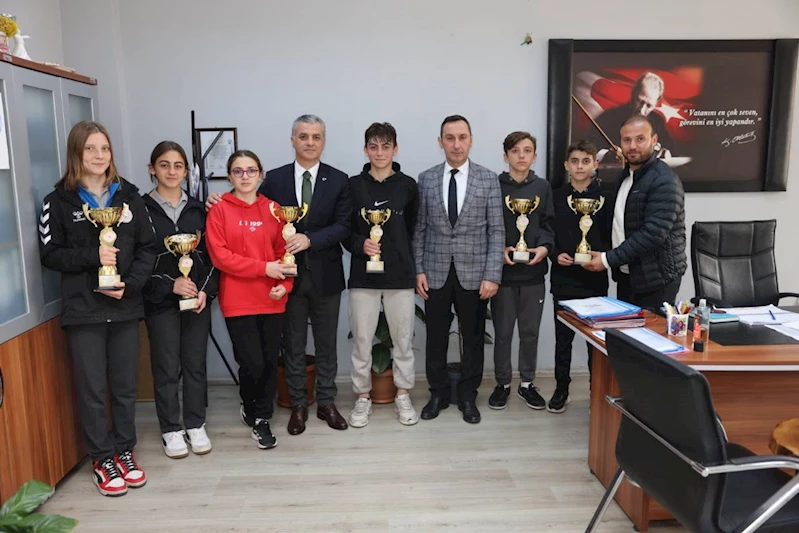 BAŞKANIMIZ KAŞÜSTÜ CUMHURİYET ORTAOKULUNU ZİYARET ETTİ