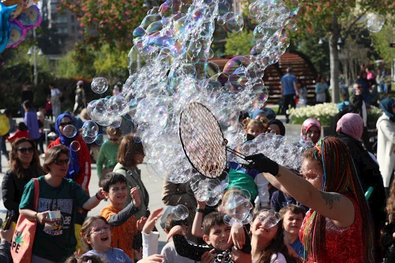 İSTANBUL’DA BAHAR COŞKUSU LALE BAYRAMIYLA TAÇLANDI