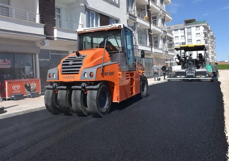 SİİRT’TE ASFALT ÇALIŞMALARI BAŞLADI
