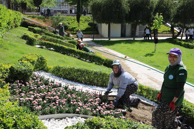 Mesir Festivali Coşkusu Parklarda Başlıyor