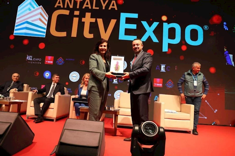 Sandıklı Belediyesi’nden Antalya’da Çevre Odaklı Sunum