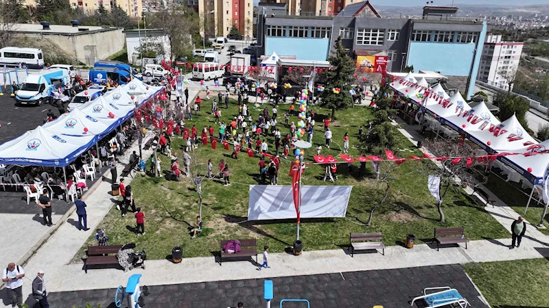 DEPREMZEDE ÇOCUKLAR 23 NİSAN COŞKUSUNU BAŞKENTTE YAŞADI