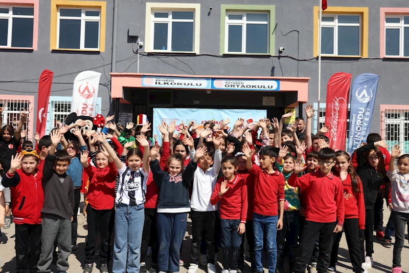 23 NİSAN COŞKUSU KIRSAL MAHALLE OKULLARINDA DEVAM EDİYOR