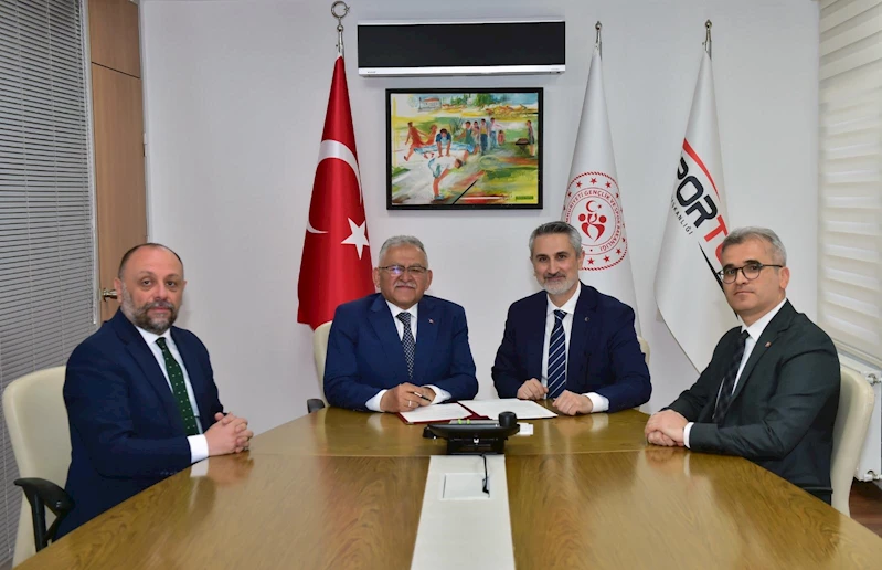 Başkan Büyükkılıç’tan Avrupa Spor Şehri Kayseri’ye Bir Proje Daha: Atletizm Pisti