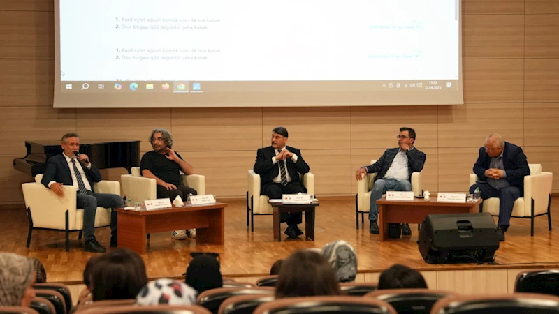 Akademisyenler, Edebiyatın Düşündürücü Gücünü Ele Aldı