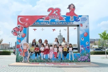 BÜYÜKŞEHİRDEN 23 NİSAN’A ÖZEL FOTOĞRAF ALANI