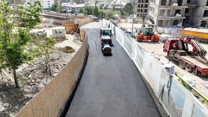 Büyükşehir, Doğukent’te Asfalt Serimine Başladı