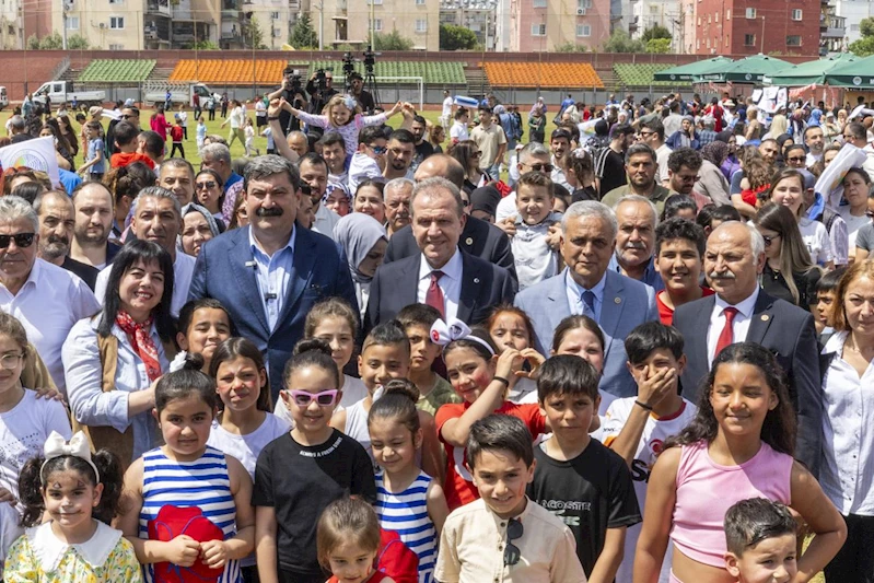 Başkan Seçer, Toroslar Belediyesi’nin ‘Akbelen Gündüz Bakımevi’ Açılışına ve Bayram Etkinliklerine Katıldı
