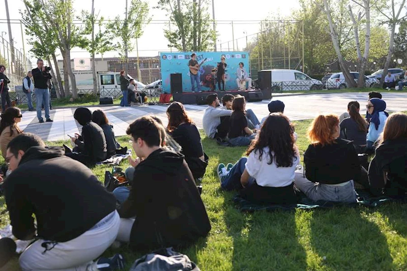 GENÇ YETENEKLER ÜNİFEST’TE PARLADI