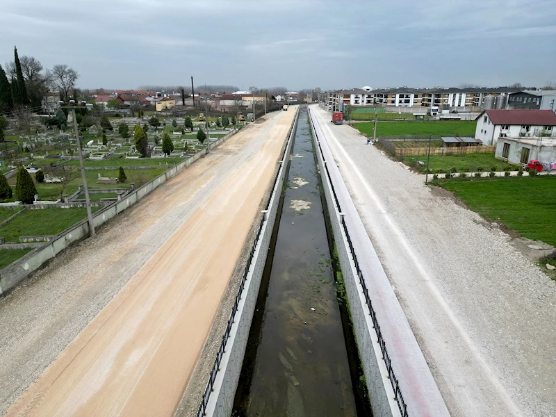 Karacasu’nun yeni cadde ve yaşam alanı hızla tamamlanıyor