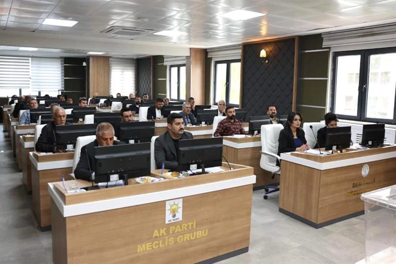 07.04.2025 Nisan Ayı Olağan Meclis Toplantısı, Belediye Meclis Salonunda Eş Başkanımız Sn. Mehmet Nuri Güneş başkanlığında gerçekleşti.