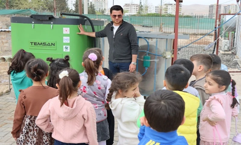 MİNİK ÖĞRENCİLERE ÇEVRE BİLİNCİ AŞILANDI