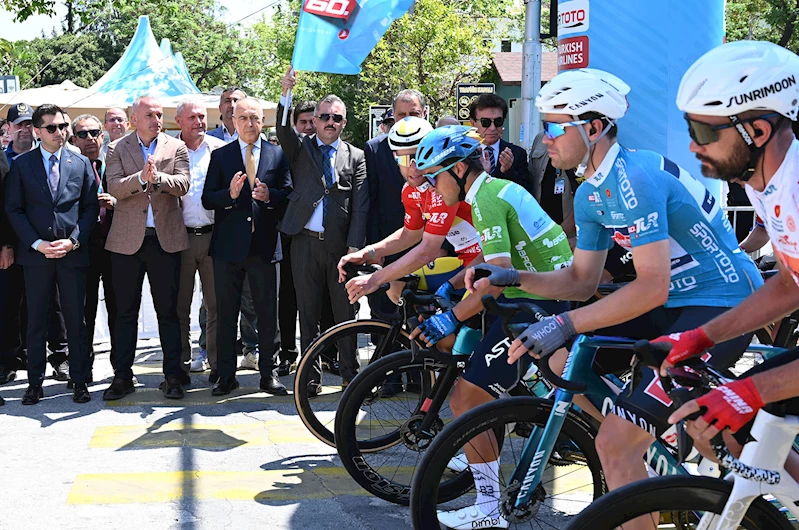 60. Cumhurbaşkanlığı Bisiklet Turu’nun Kemer-Kalkan etabı başladı