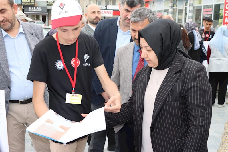 Başkan Seyhan Kılınçarslan, “TÜBİTAK 4006 Bilim Fuarına Katıldı