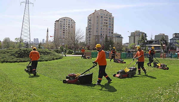 Çankaya Parklarında Bakım ve Onarım Mesaisi