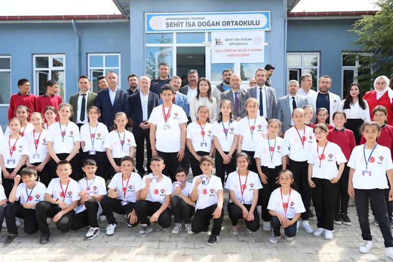 Şehit İsa Doğan Orta Okulunda, 