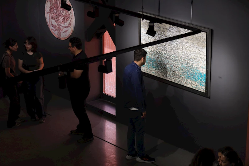 Ressam Devrim Erbil’in ‘Yatay Derinlik’ sergisi OSM’de kapılarını açtı