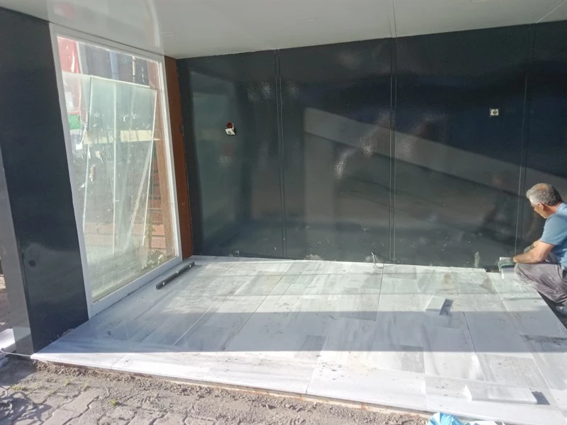 DURAKLARDA YENİLEME ÇALIŞMALARI YAPILIYOR