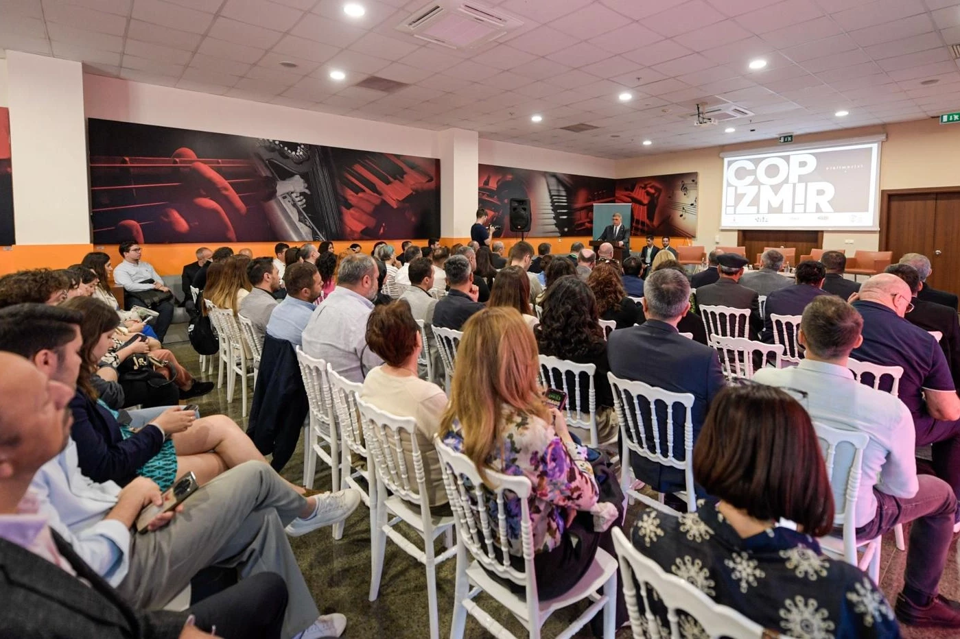 COP İzmir’de iklim krizi ve gıda güvenliği konuşuldu