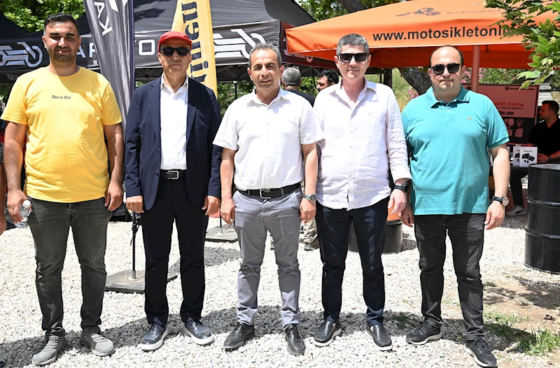 Motosiklet tutkunları Kemer