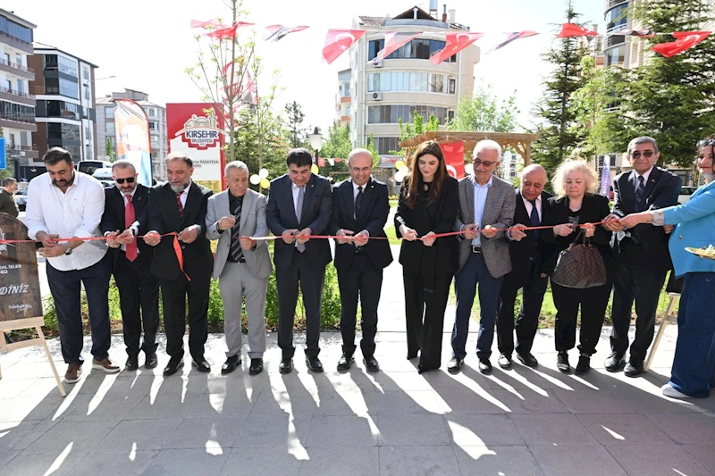 GANİRE PAŞAYEVA PARKI TÖRENLE AÇILDI