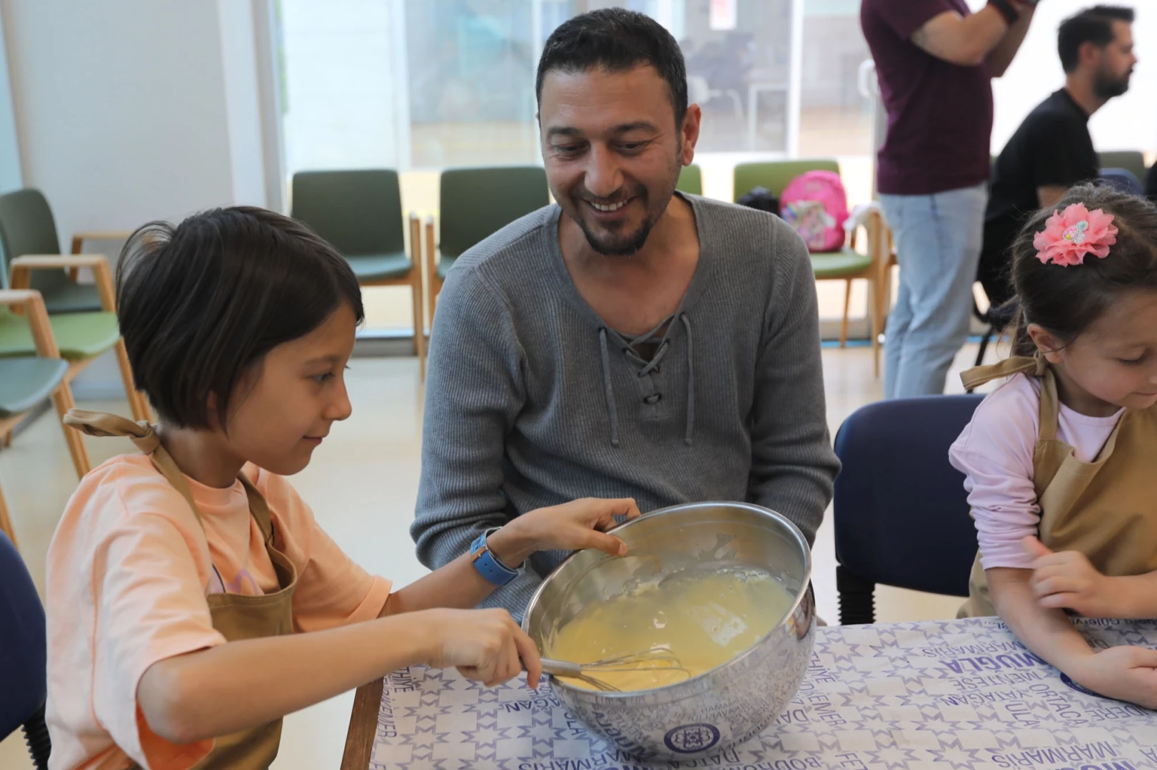 Muğlalı minik şeflerden annelere tatlı sürpriz  