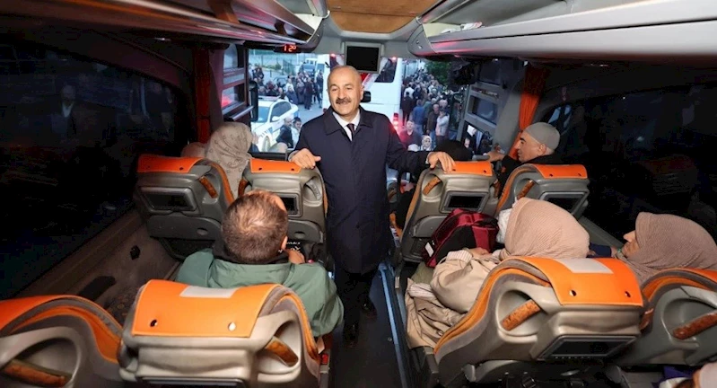 Hacı Adaylarını Başkan Büyükgöz Uğurladı